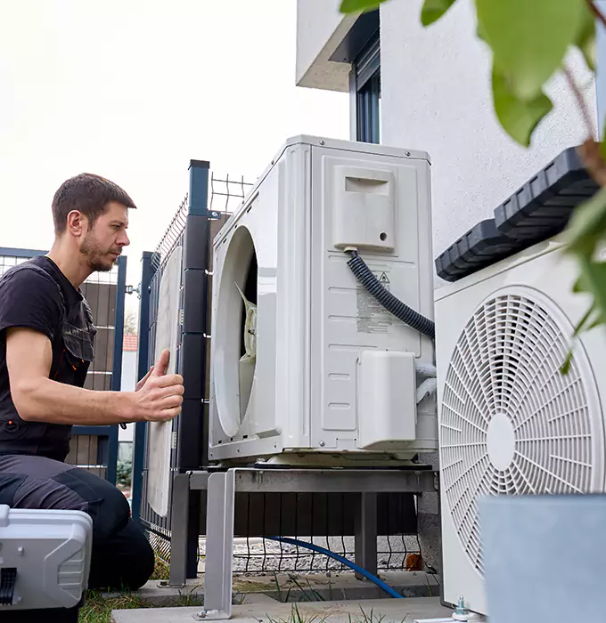 Why Somerville, MA Homeowners Choose HVAC Contractor Somerville for AC Condenser Repair?